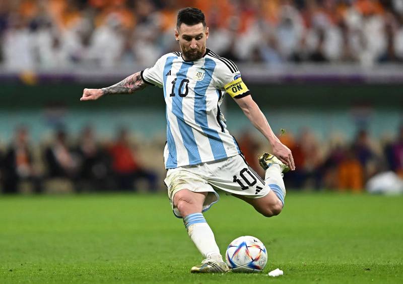 Top 10 Cầu Thủ Chạy Cánh Xuất Sắc Nhất Được Sản Sinh 2 Lionel Messi